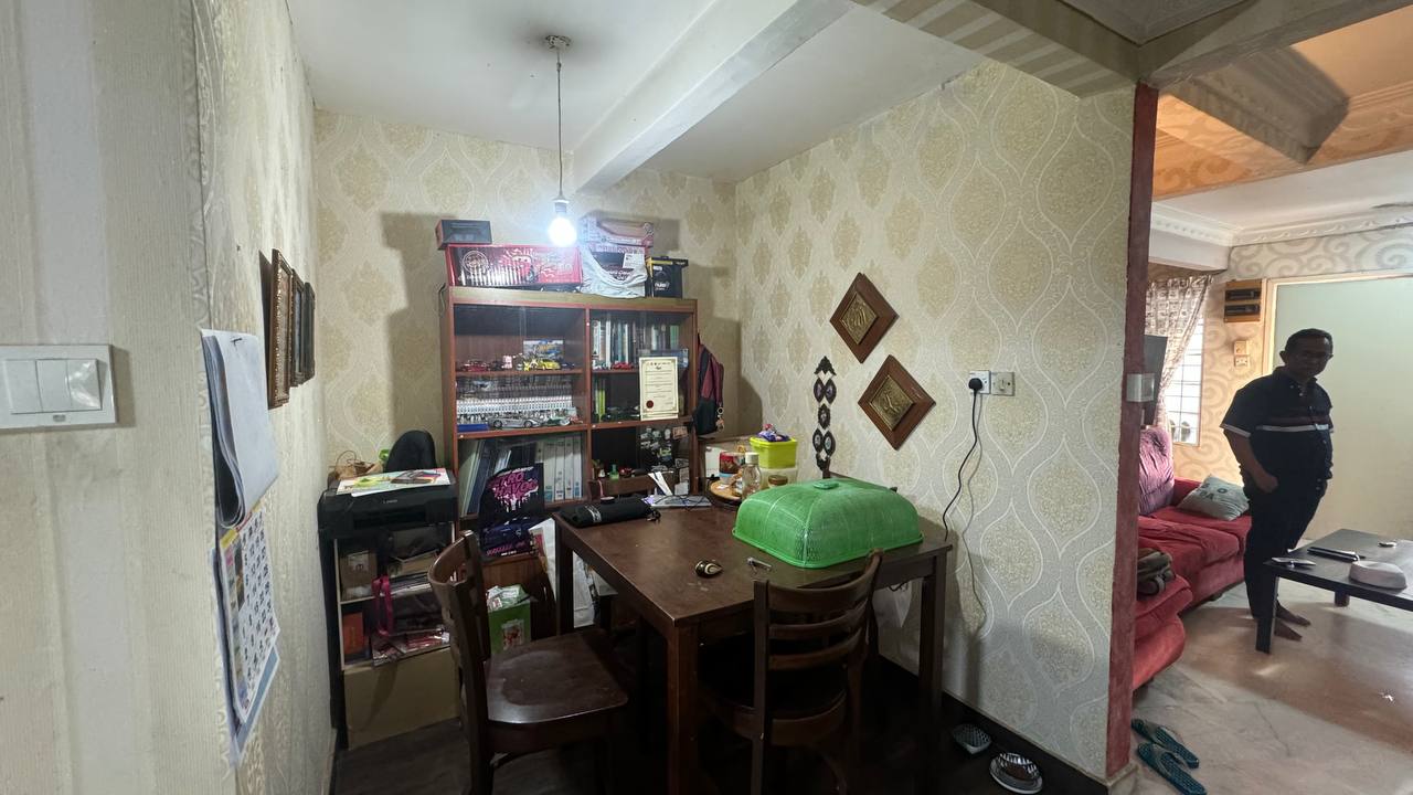 CORNER LOT Freehold 2 Storey Bolton Gombak - photo 10