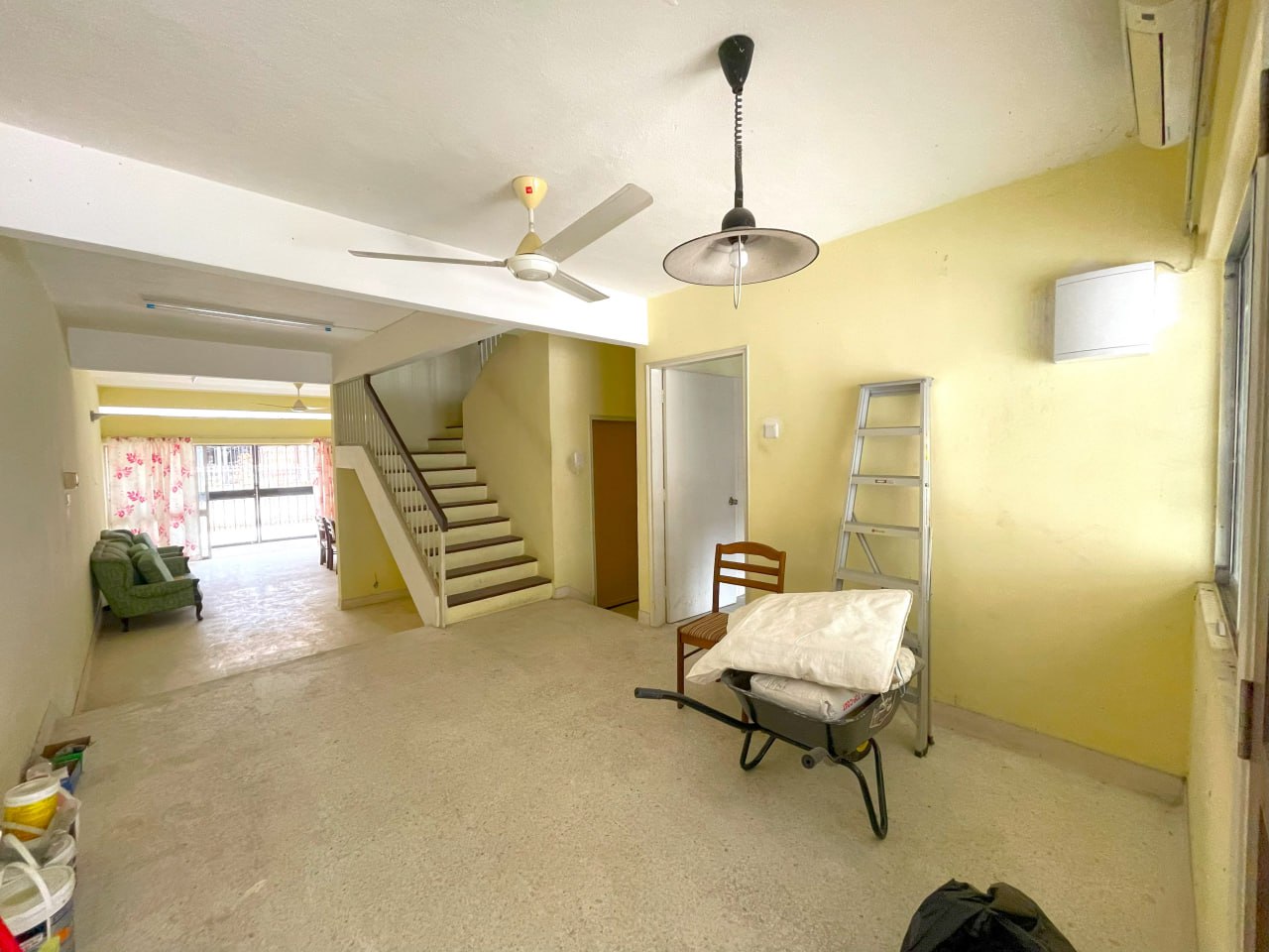 FULL LOAN 2 Storey Teres Taman Melawati KL - photo 3