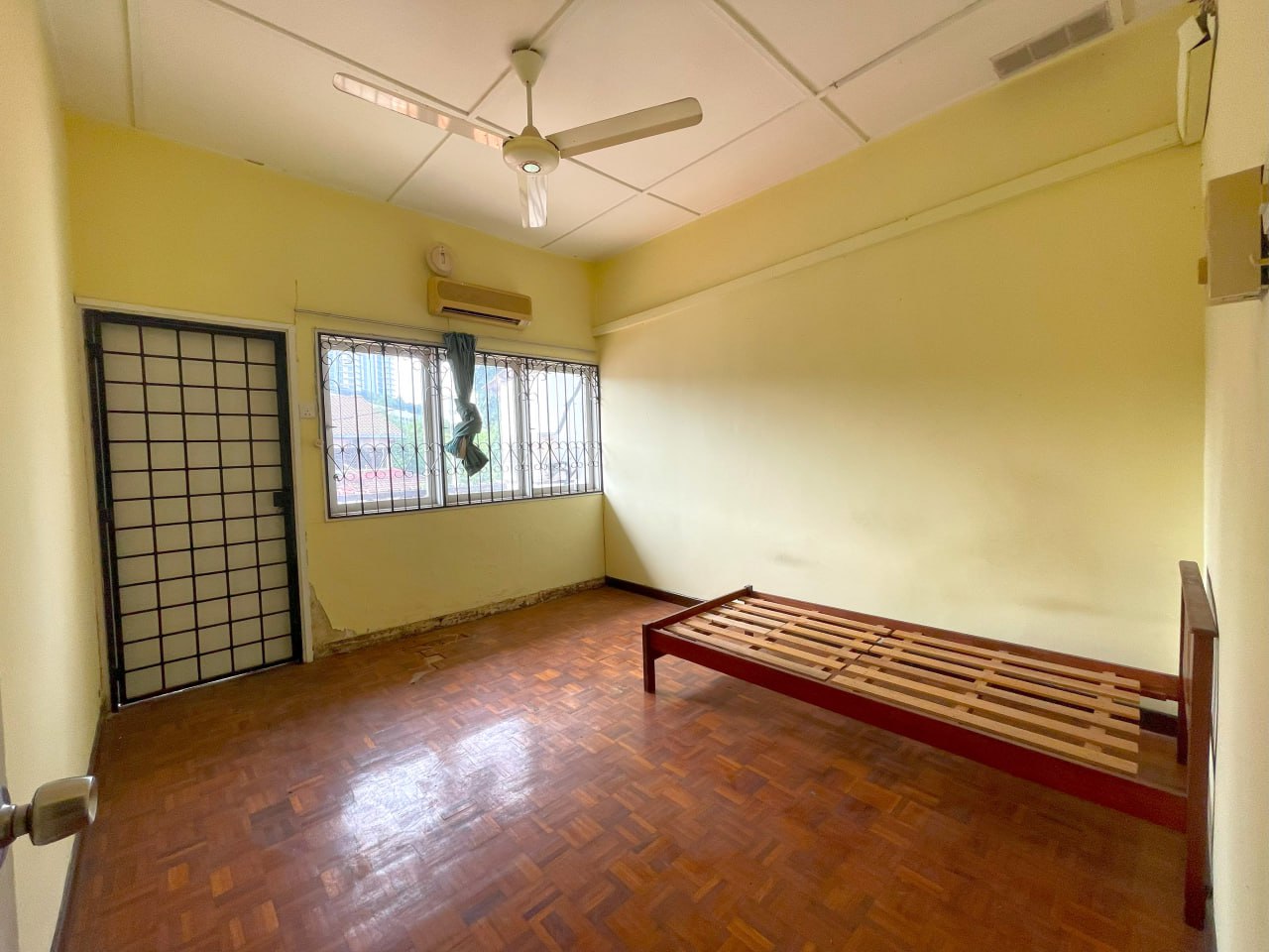 FULL LOAN 2 Storey Teres Taman Melawati KL - photo 7