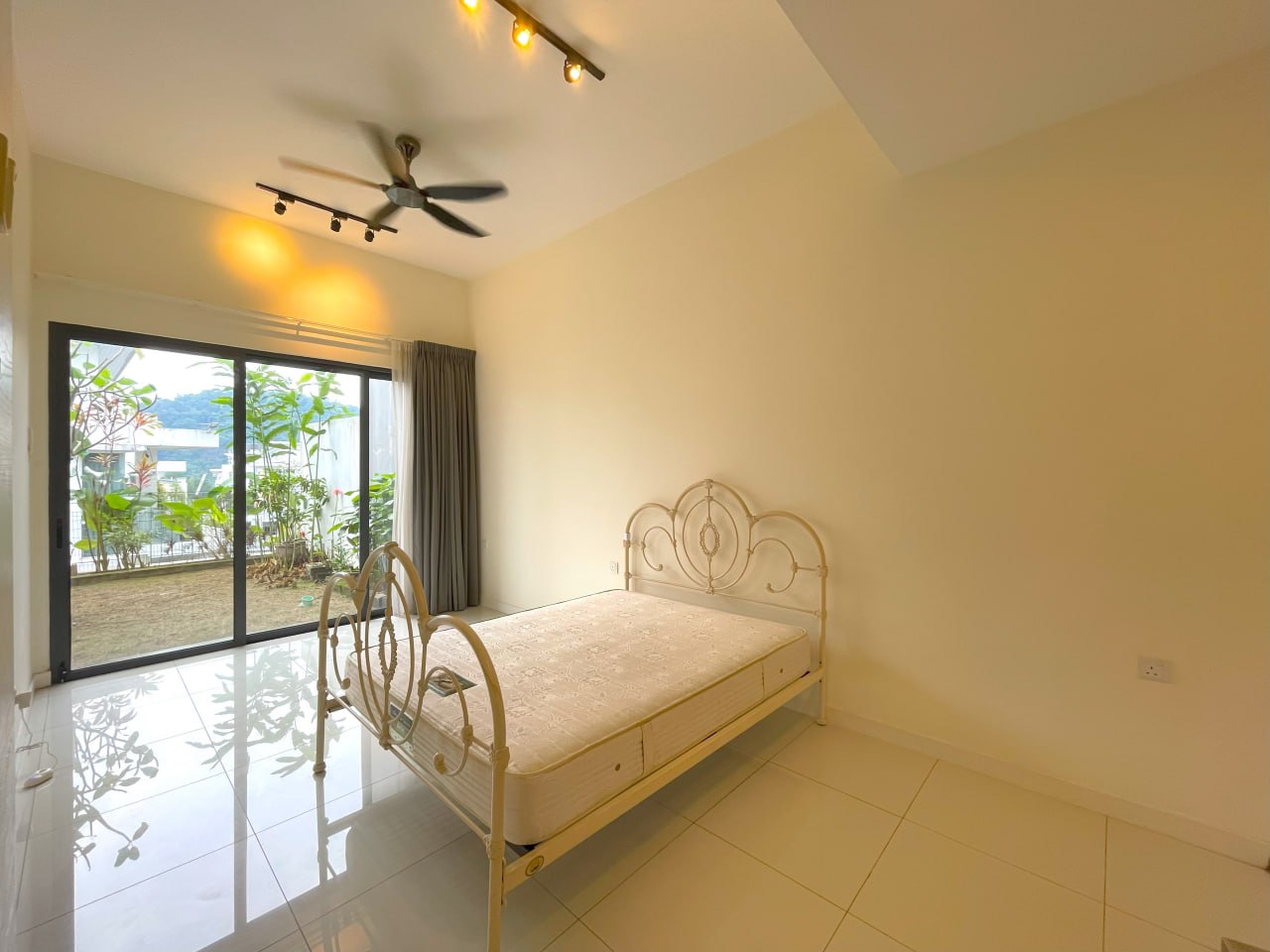 3 Storey Villa House 16 Quartz Taman Melawati KL - photo 12
