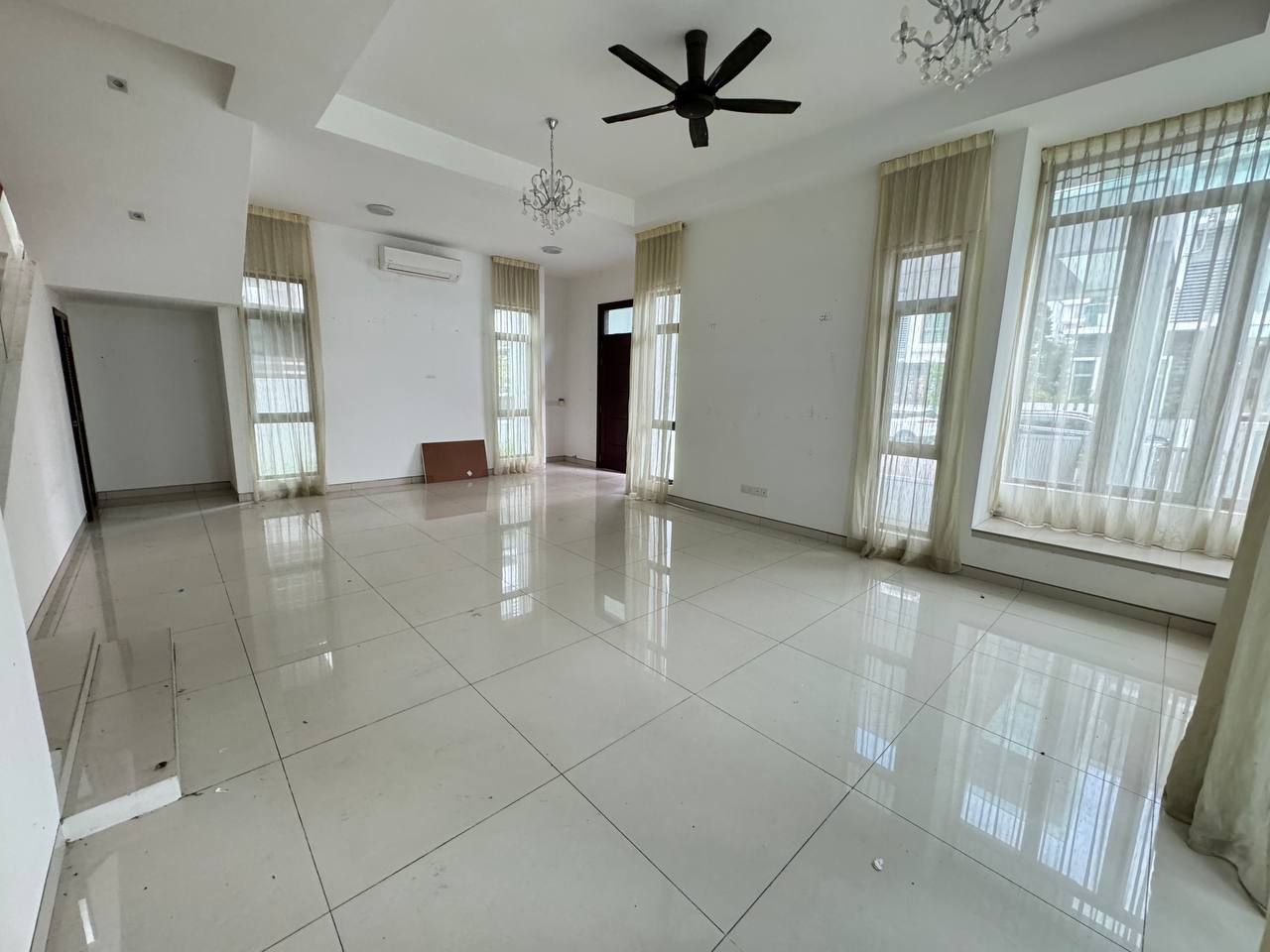 NICE HOUSE 3 Sty Bungalow Casabella PJ - photo 3
