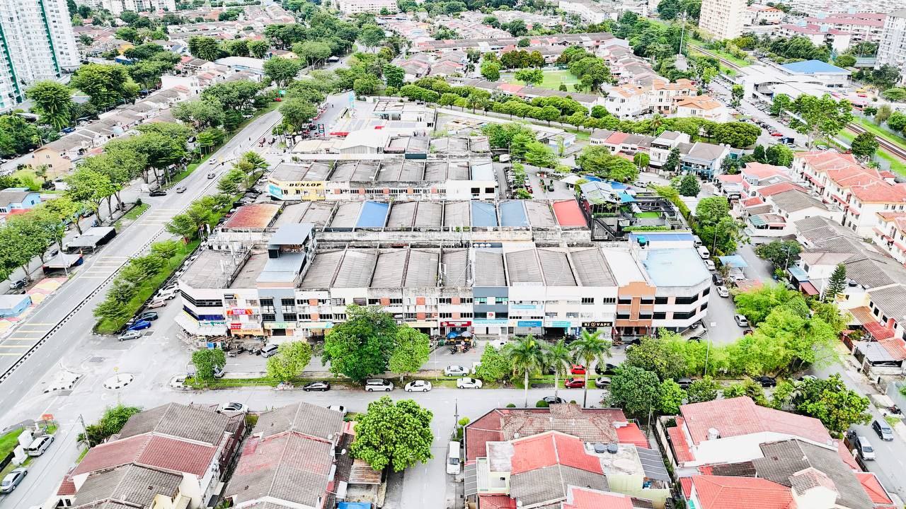 SHOP OFFICE 3 Storey Jalan Cempaka 16 Ampang KL - photo 3