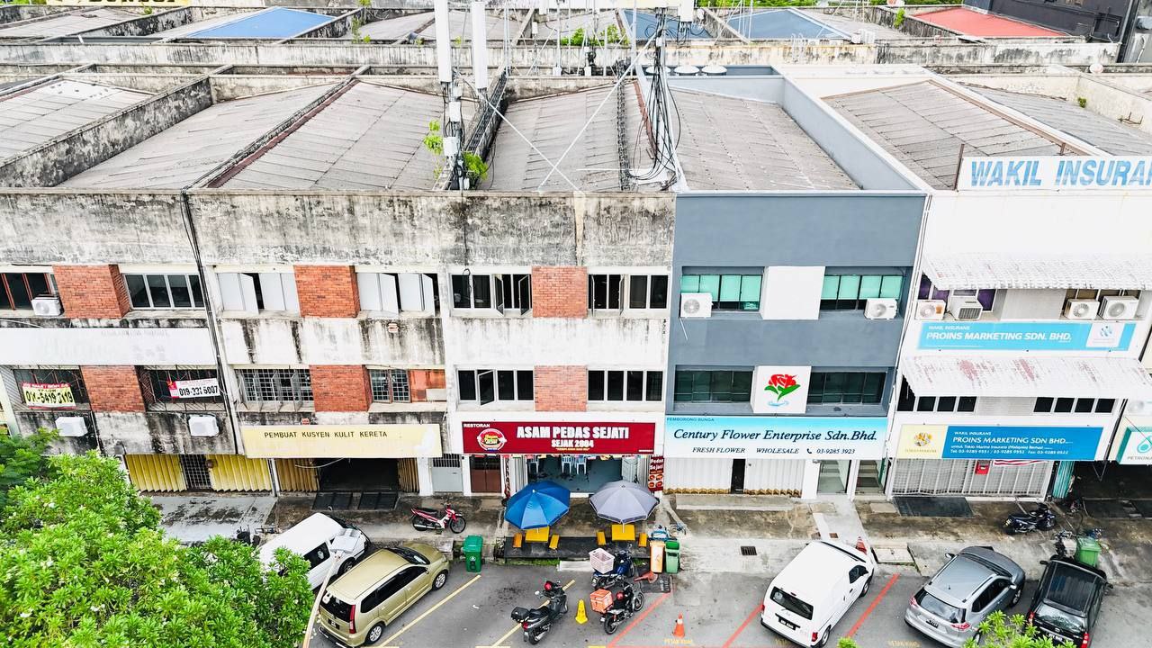 SHOP OFFICE 3 Storey Jalan Cempaka 16 Ampang KL - photo 6