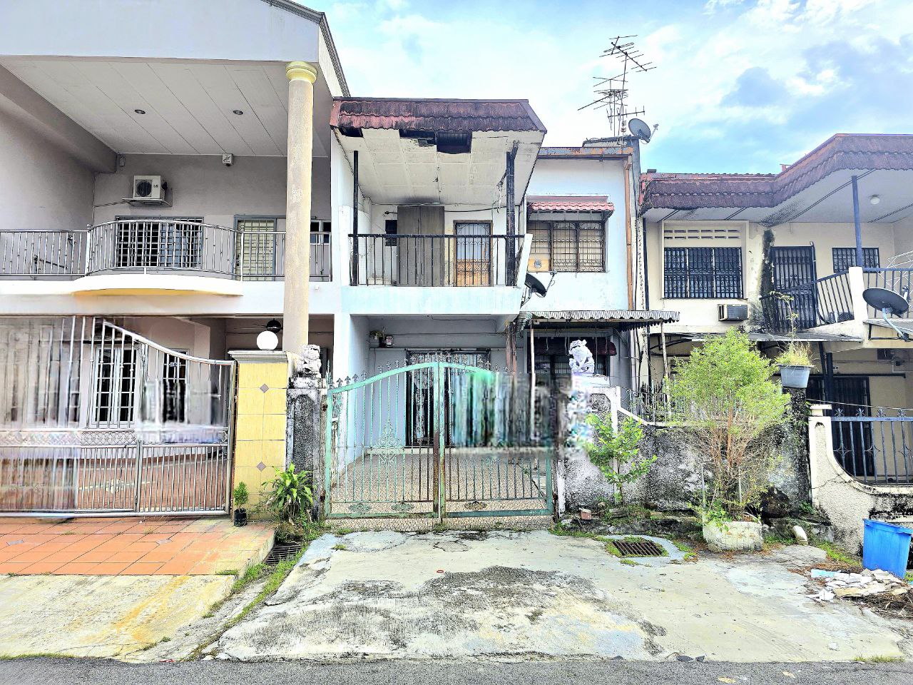 FACING OPEN 2 Storey Teres Taman Putra Ampang Slgr - photo 2