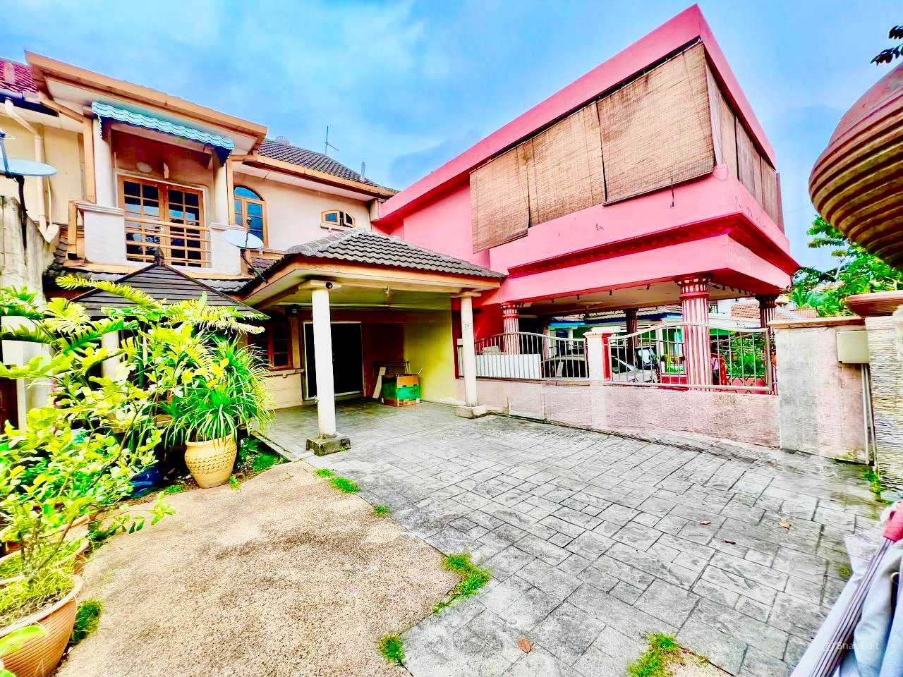 FACING OPEN 2 Storey Teres Suasana BTHO Cheras KL - photo 2