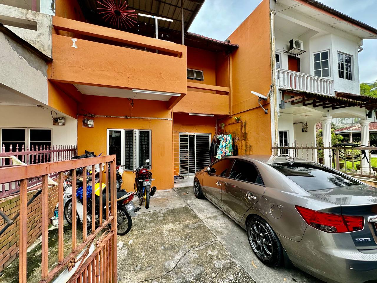 FREEHOLD 2 Storey Teres Taman Rawang Jaya Selangor - photo 3