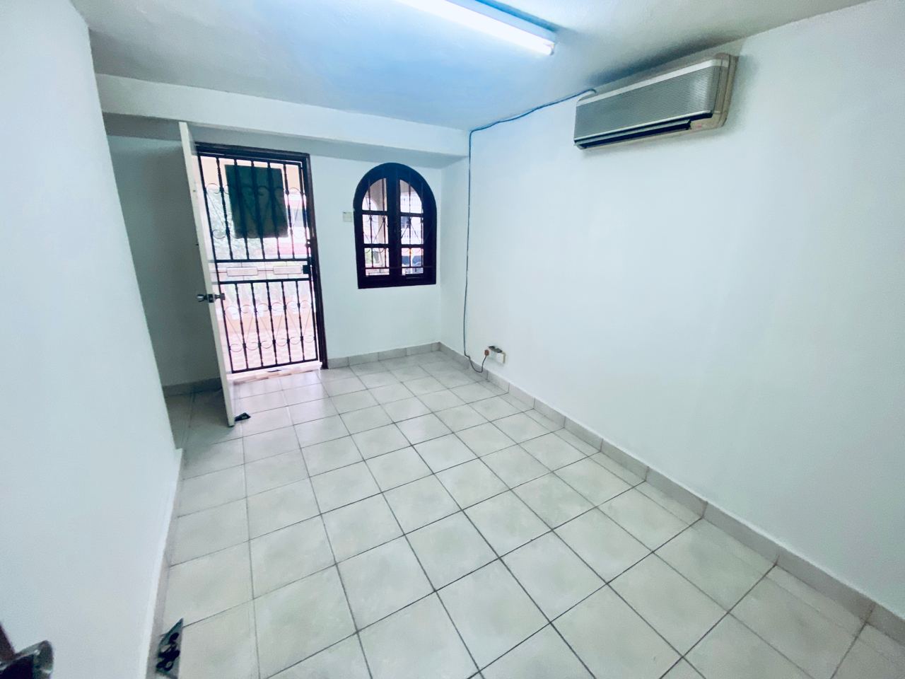 END LOT 2 And Half Storey Teres Sentul KL - photo 12