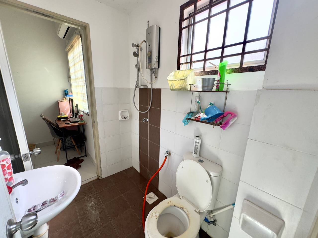 FREEHOLD 2 Storey Teres Taman Pelangi Semenyih 2 - photo 10