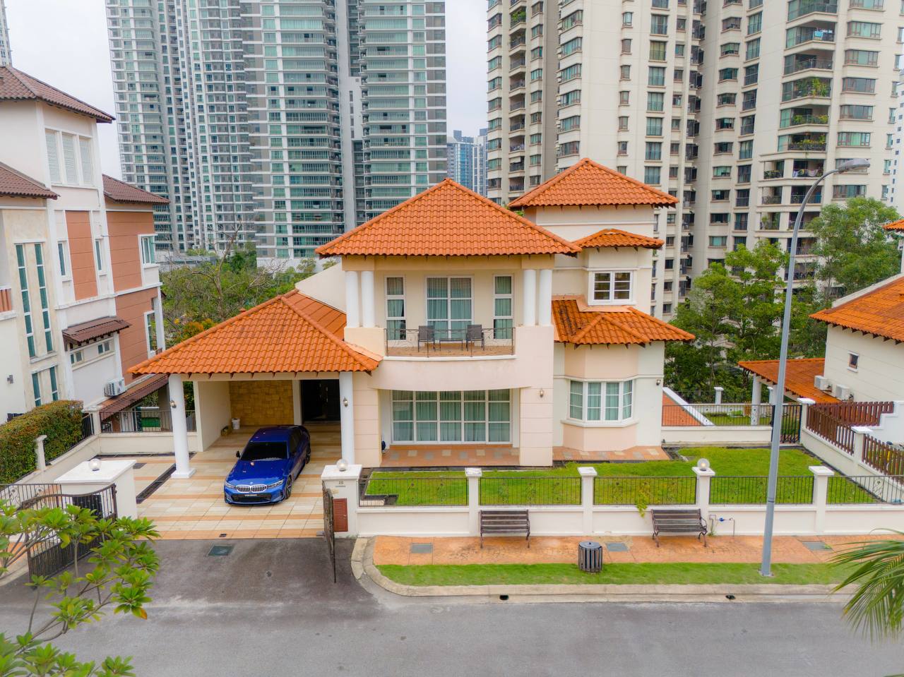BUNGALOW Kiara Peak Residence Mont Kiara KL - photo 3