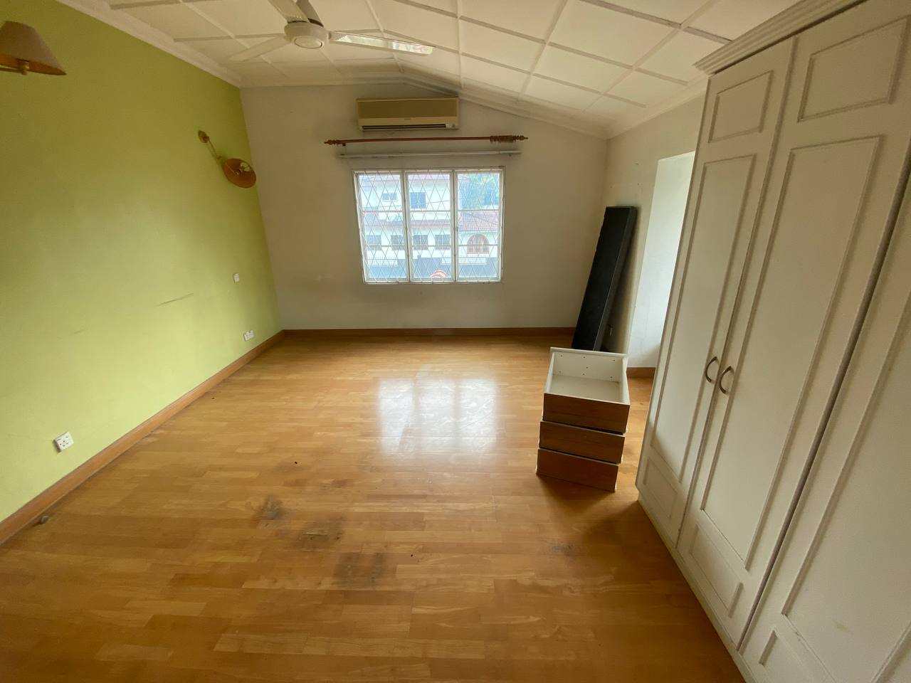 Freehold 2 Storey Bungalow Jalan Maktab KL - photo 11