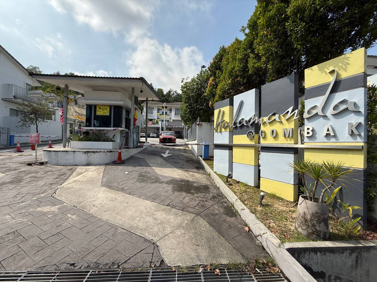 Freehold 3 Storey Teres Halamanda Gombak KL - photo 2