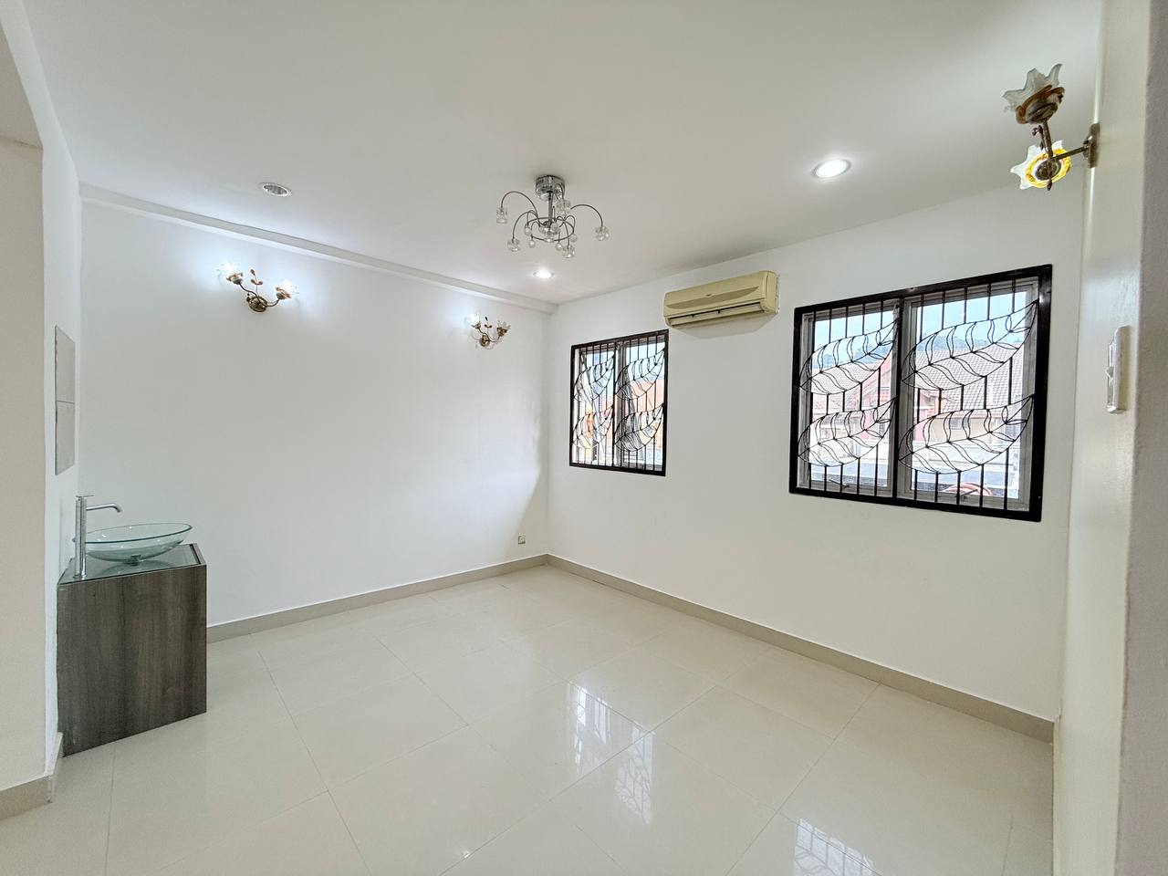 Freehold 2 And Half Storey Teres Taman Setiawangsa - photo 3