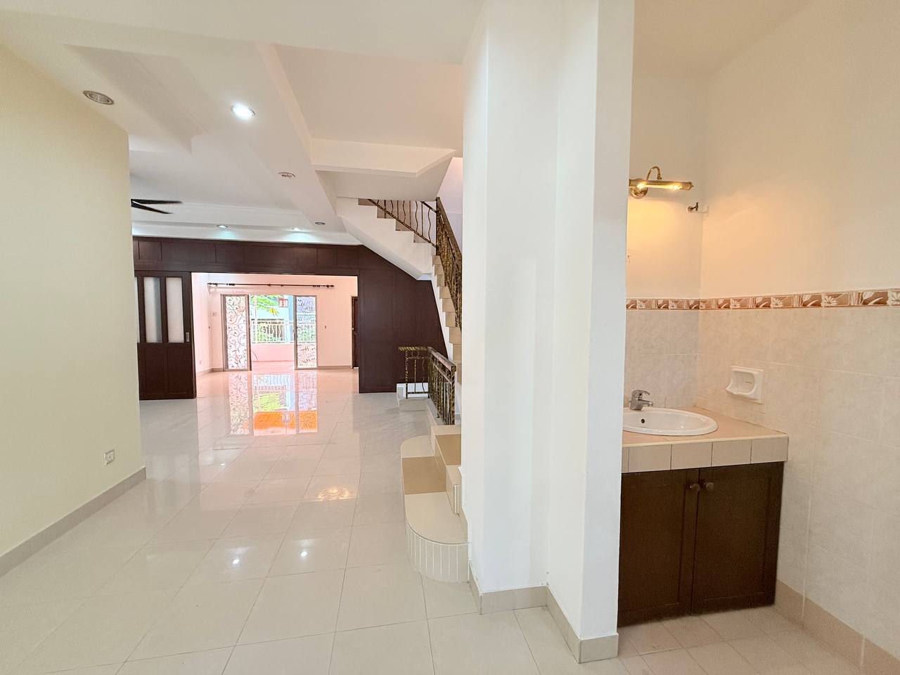 Freehold 2 And Half Storey Teres Taman Setiawangsa - photo 9