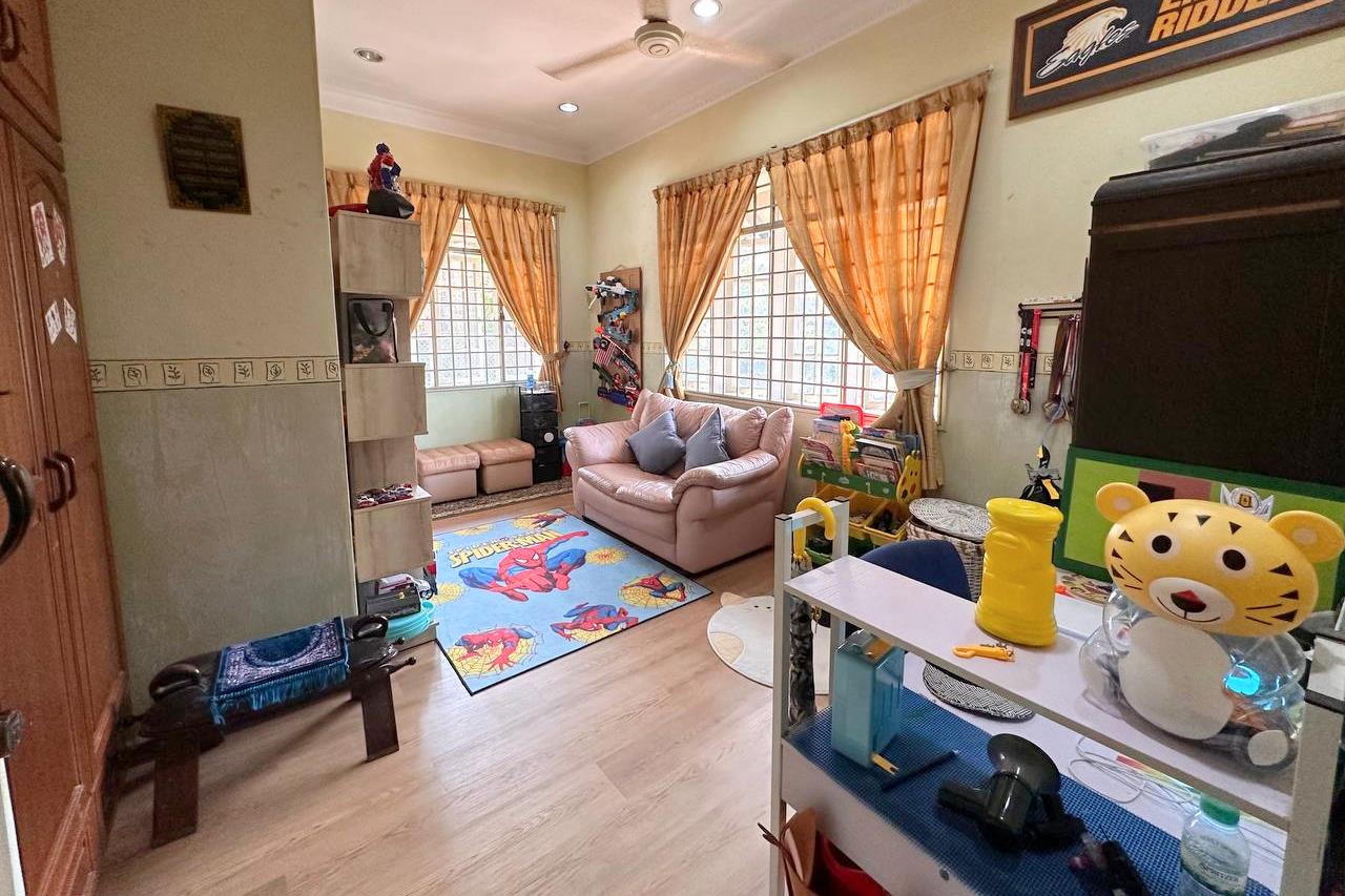 Facing Open Bungalow 2 Storey Taman Setia Gombak - photo 11