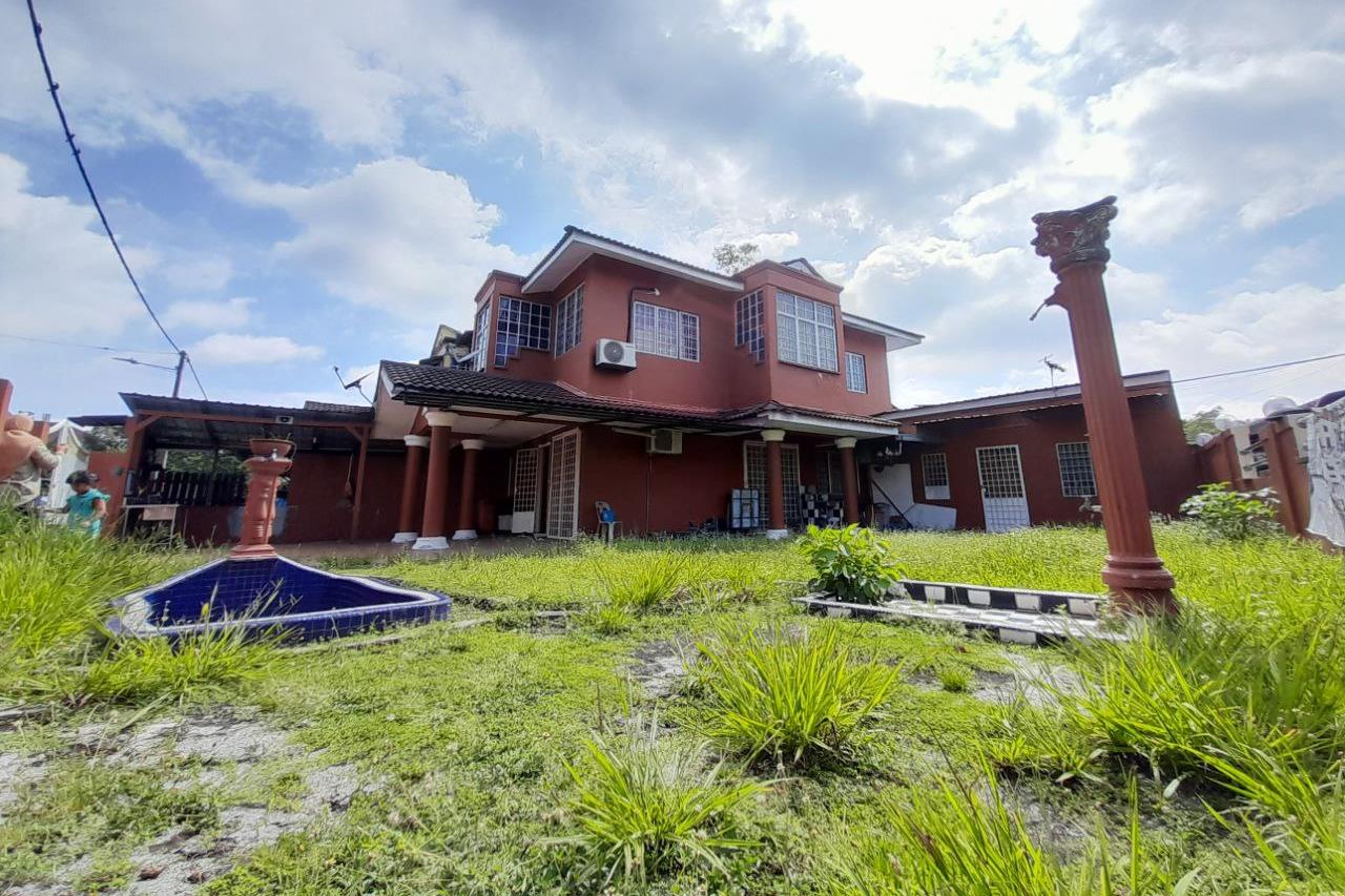 End Lot 2 Storey Jalan Cecawi Seksyen 6 Damansara - photo 2
