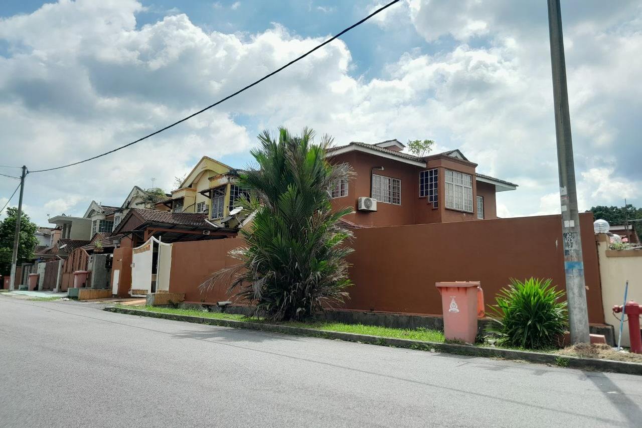 End Lot 2 Storey Jalan Cecawi Seksyen 6 Damansara - photo 3