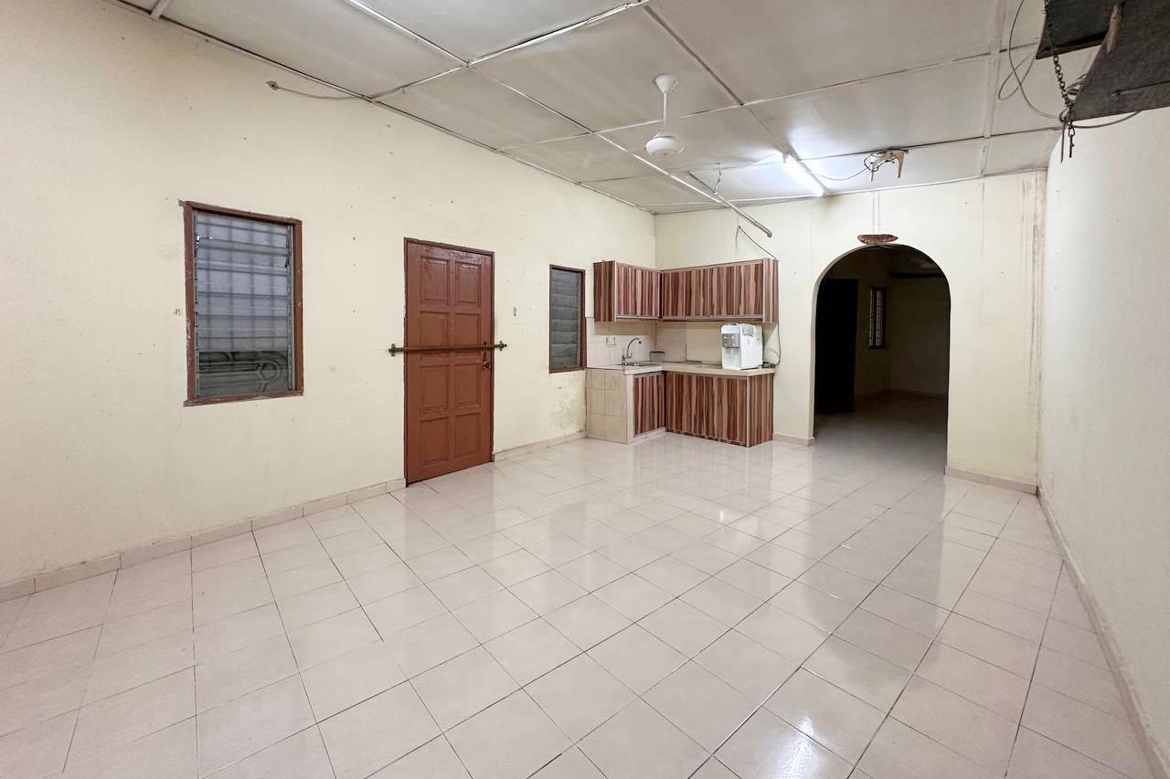 End Lot 2 Storey Jalan Cecawi Seksyen 6 Damansara - photo 8