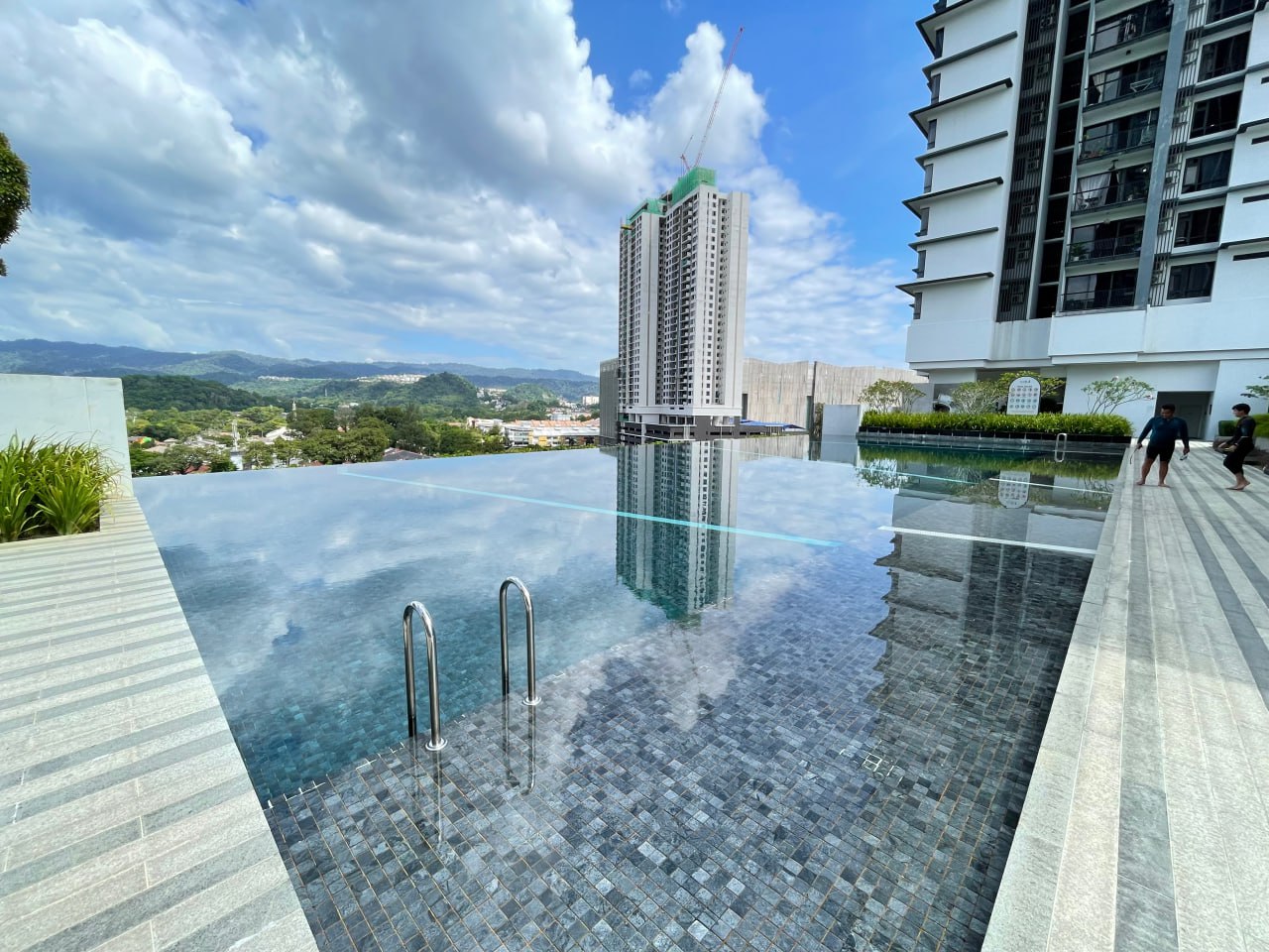 Corner Unit Serini Melawati Service Residence - photo 8