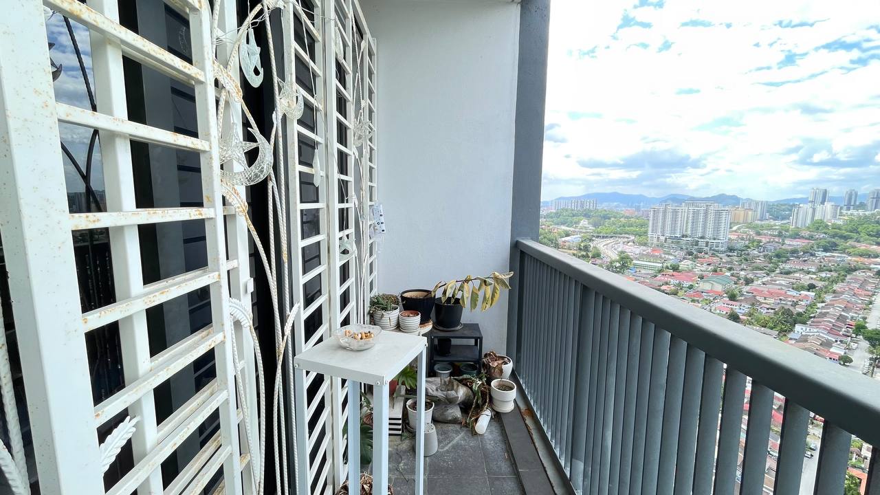 Corner Unit Serini Melawati Service Residence - photo 11