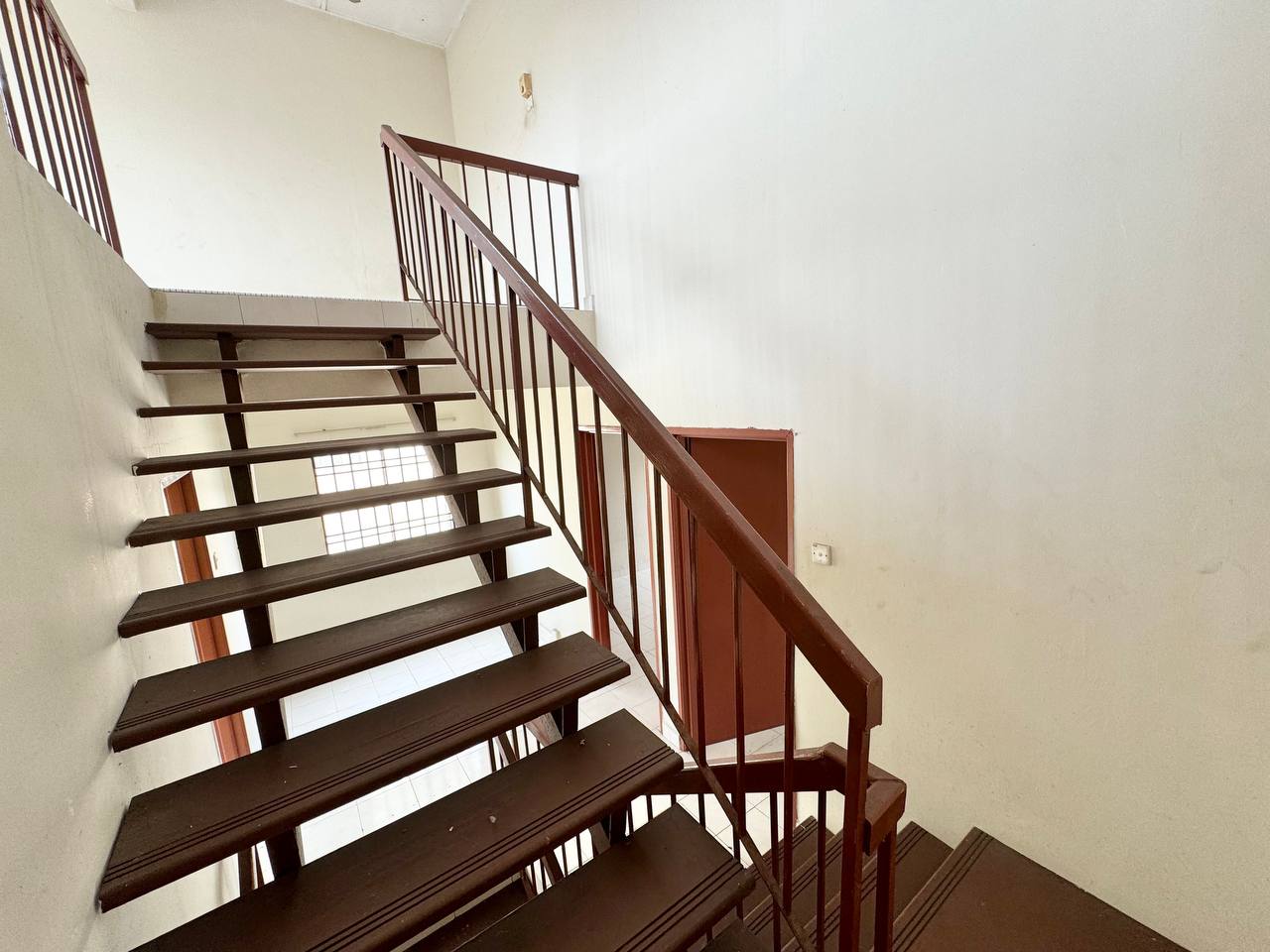 End Lot 2 And Half Storey Taman Kota Perdana - photo 6