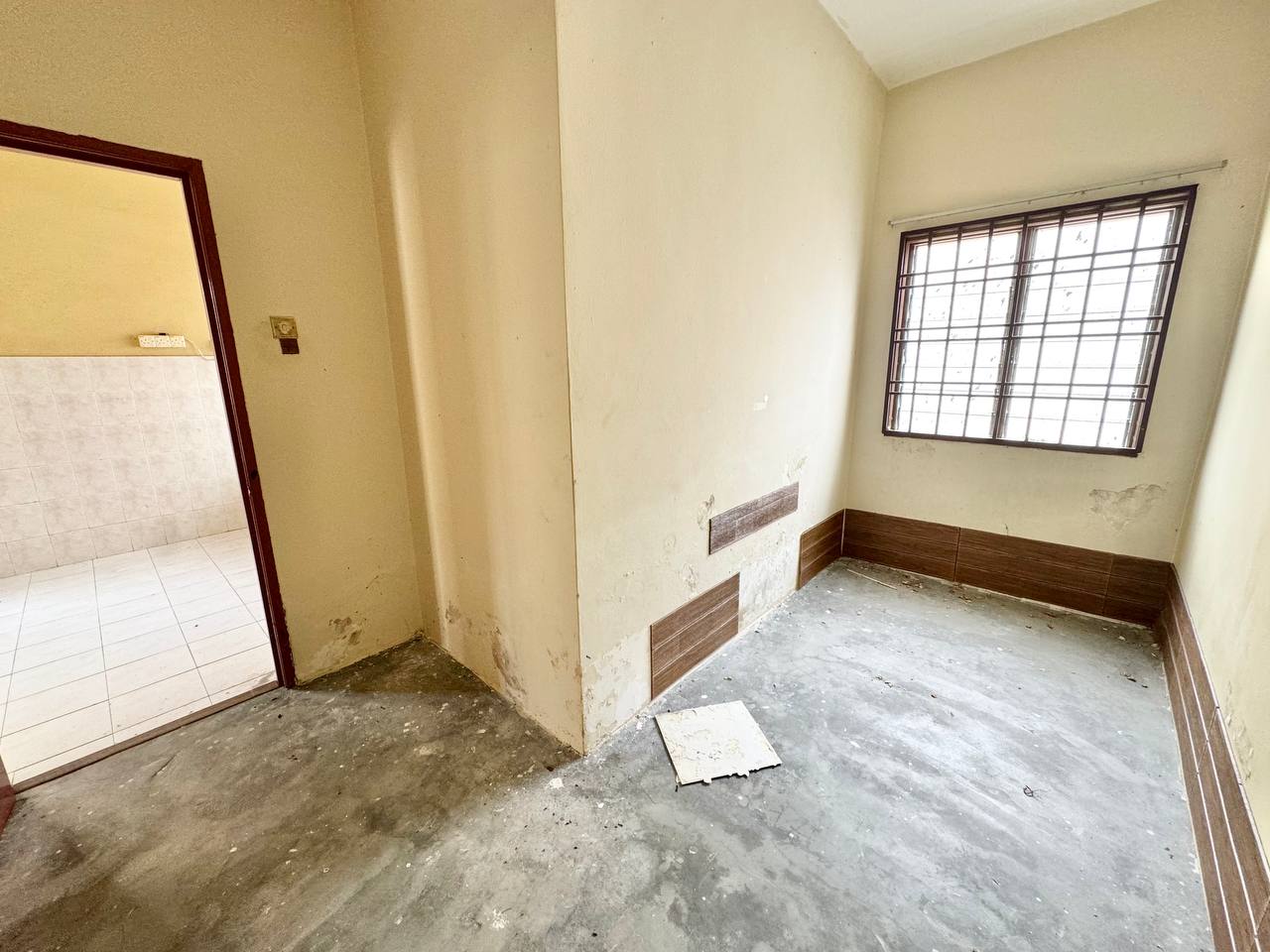 End Lot 2 And Half Storey Taman Kota Perdana - photo 9