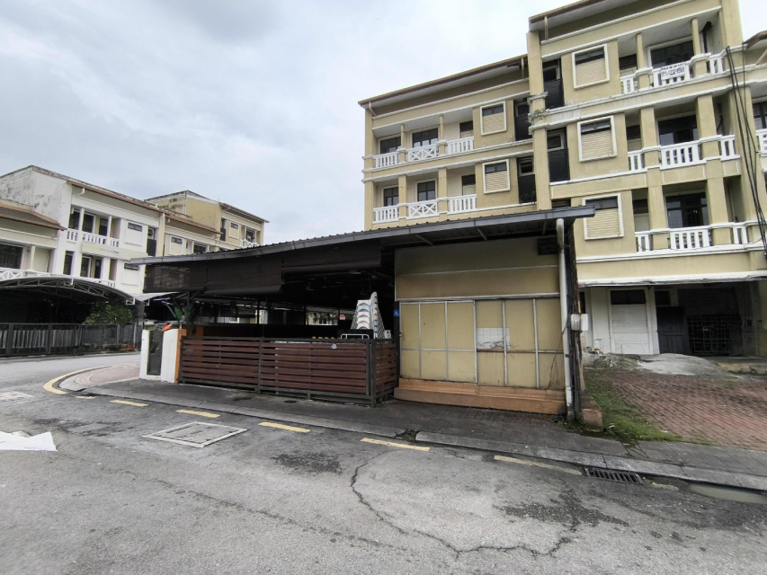 Corner Lot 4 Sty Shop Office Presint 15 Putrajaya - photo 3