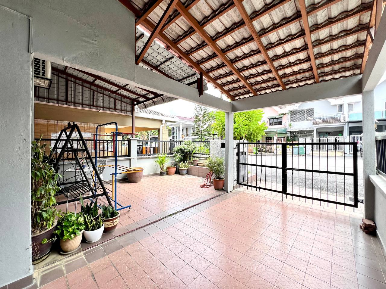 Freehold 2 Storey Teres Taman Setiawangsa KL - photo 2
