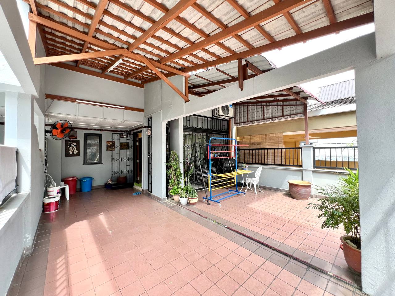 Freehold 2 Storey Teres Taman Setiawangsa KL - photo 4