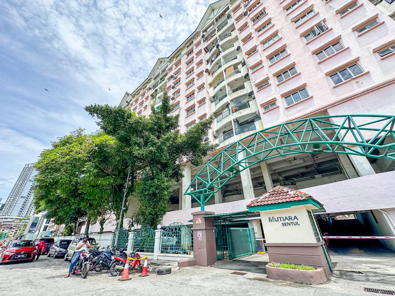 Fully Renovated Mutiara Sentul Condominium KL - photo 10