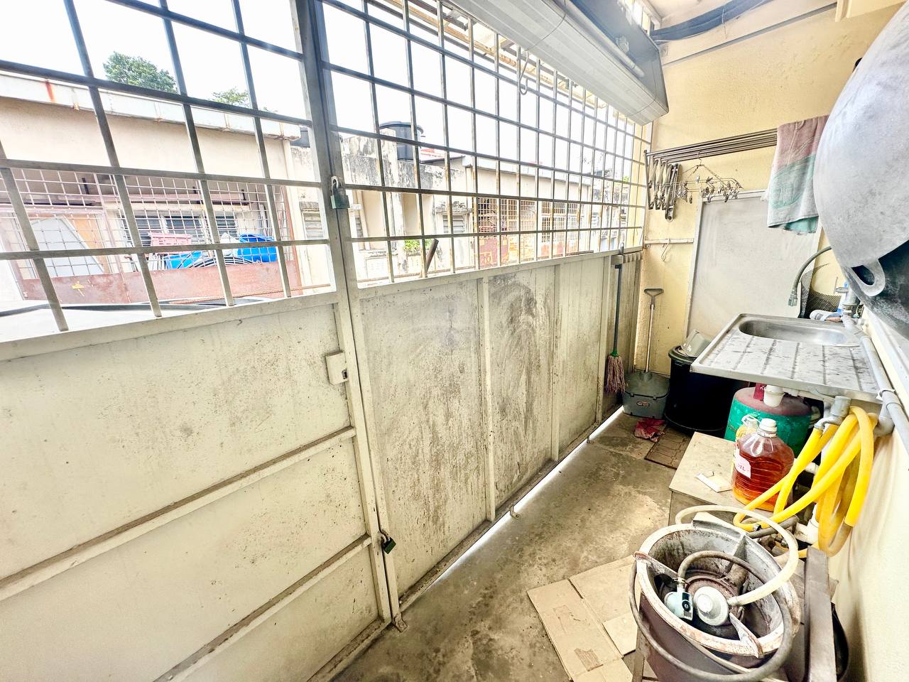 Shoplot 1 And Half Storey Putra Heights - photo 4