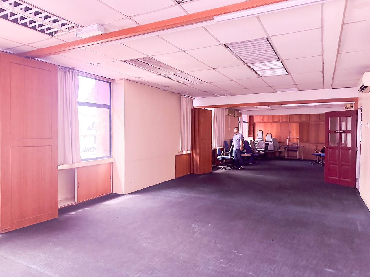 3 Storey Corner Unit Shop Lot Glenmarie Shah Alam - photo 3