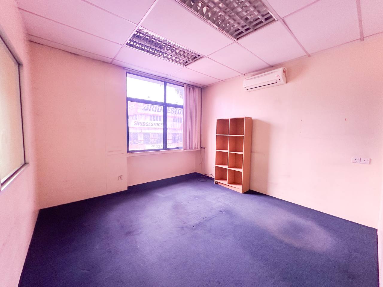 3 Storey Corner Unit Shop Lot Glenmarie Shah Alam - photo 4