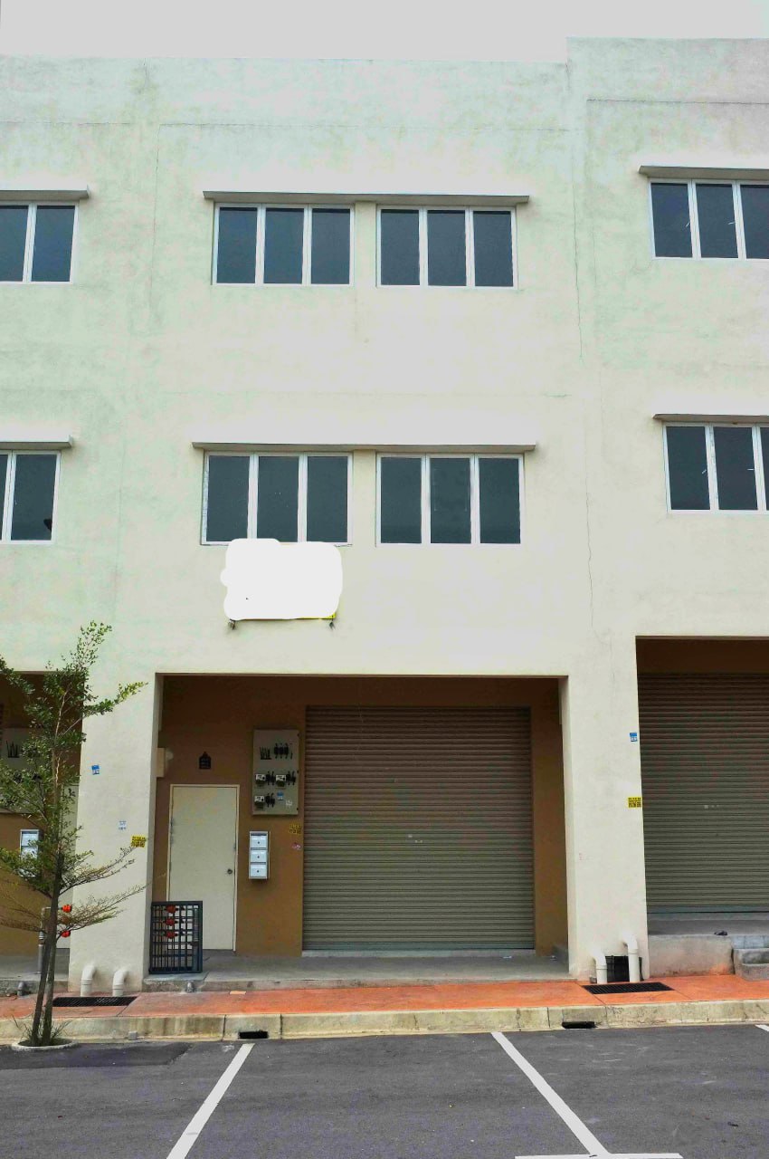 3 Storey Shop Lot Pusat Perniagaan Reef Rawang - photo 2