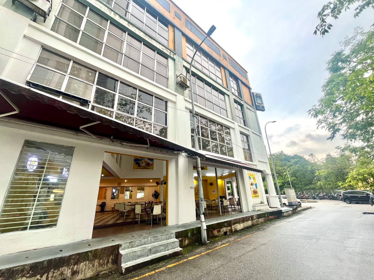 Corner Unit 4 Storey Shoplot Seksyen 9 Shah Alam - photo 11