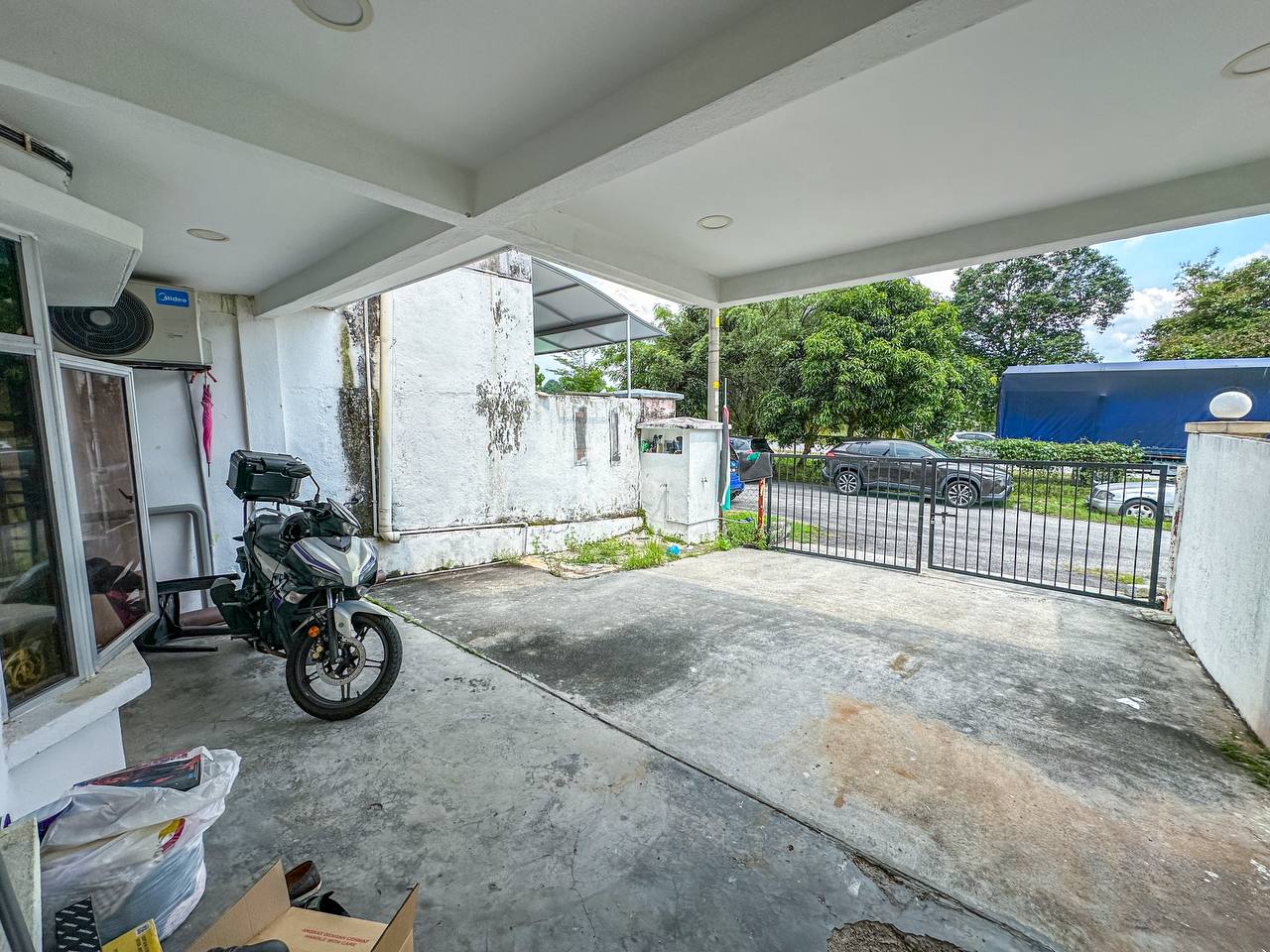 Below Market 2 Storey Mahkota Cheras Seksyen 3 - photo 3