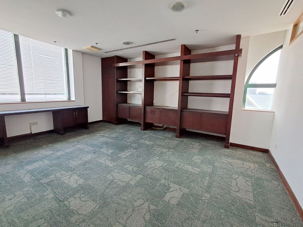 Office Suite Bangsar Trade Centre - photo 6