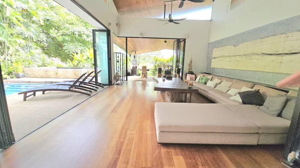 Nicely Built Resort Concept Bungalow Sri Kembangan - photo 2