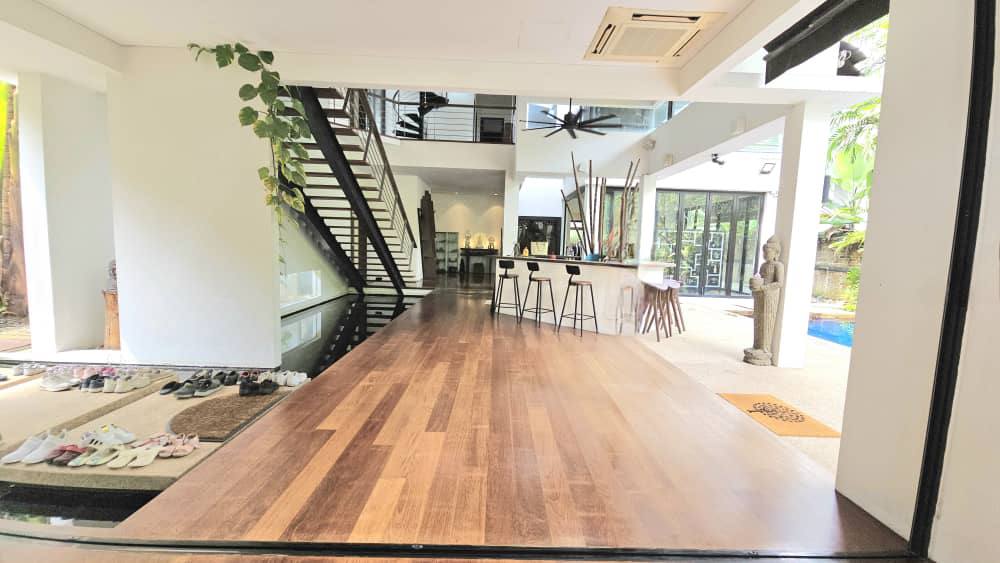 Nicely Built Resort Concept Bungalow Sri Kembangan - photo 10