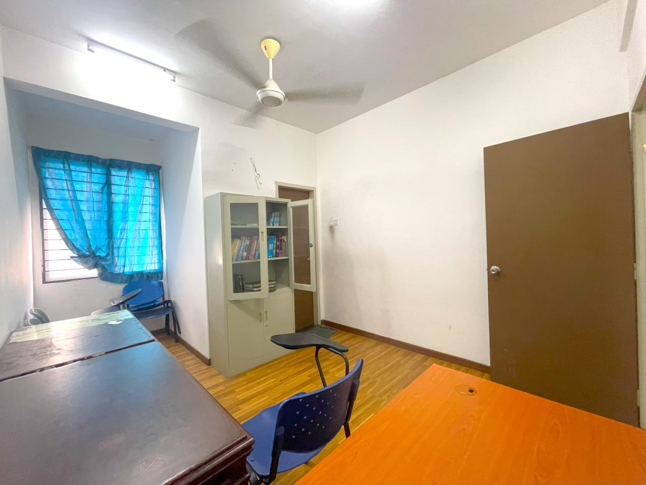 3 Storey House Taman Selaseh Fasa 2 Batu Caves - photo 2