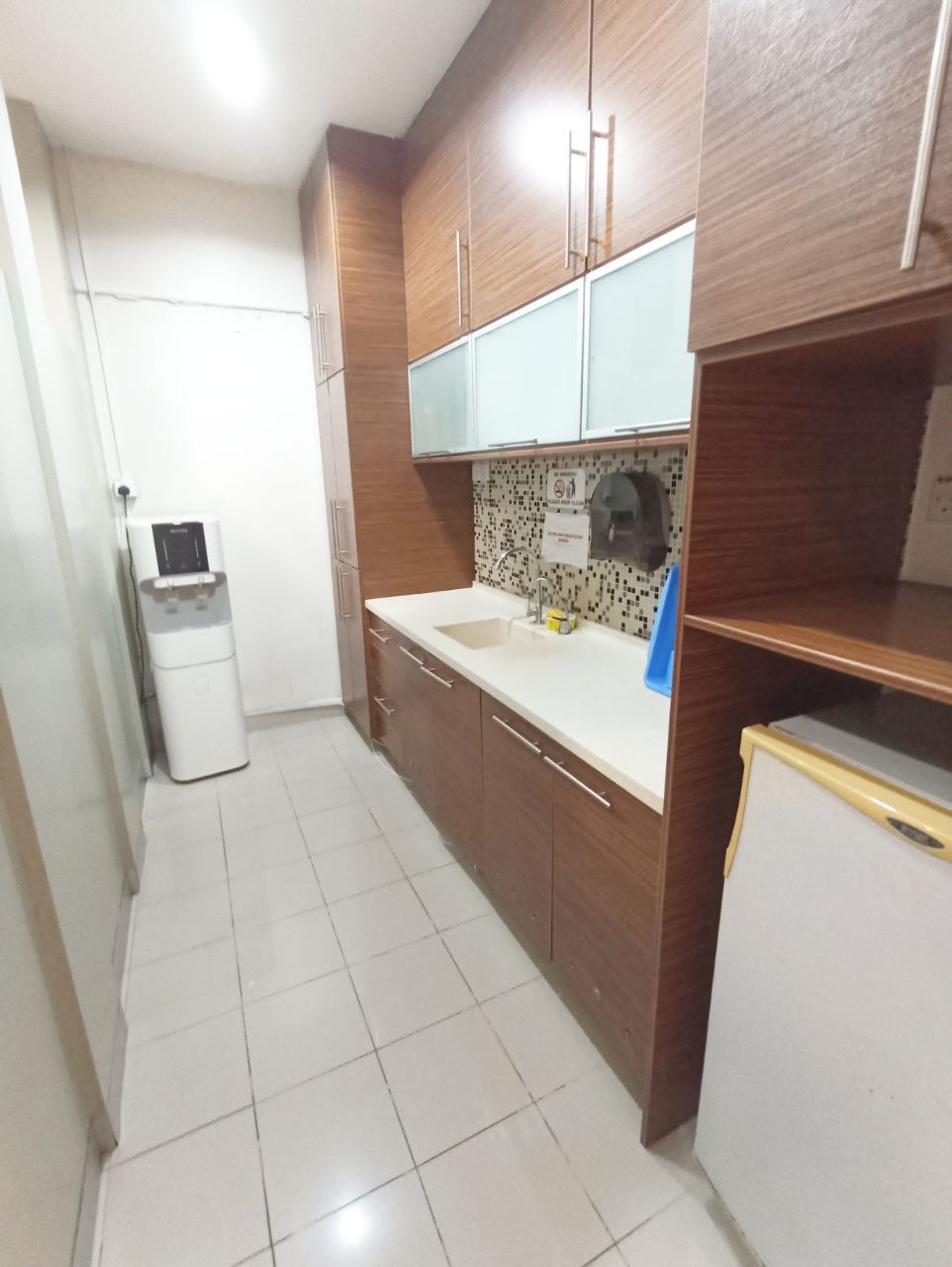 3 Storey Shop Office Seksyen 13 Shah Alam - photo 2