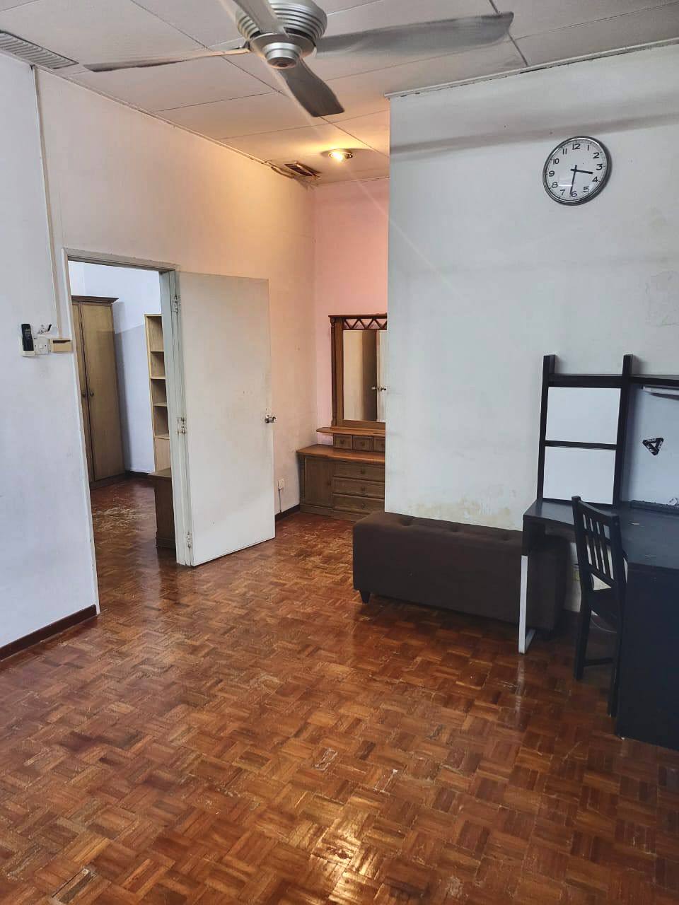 Gated Guarded 2 Sty House Non Bumi Ampang For Sale - photo 8