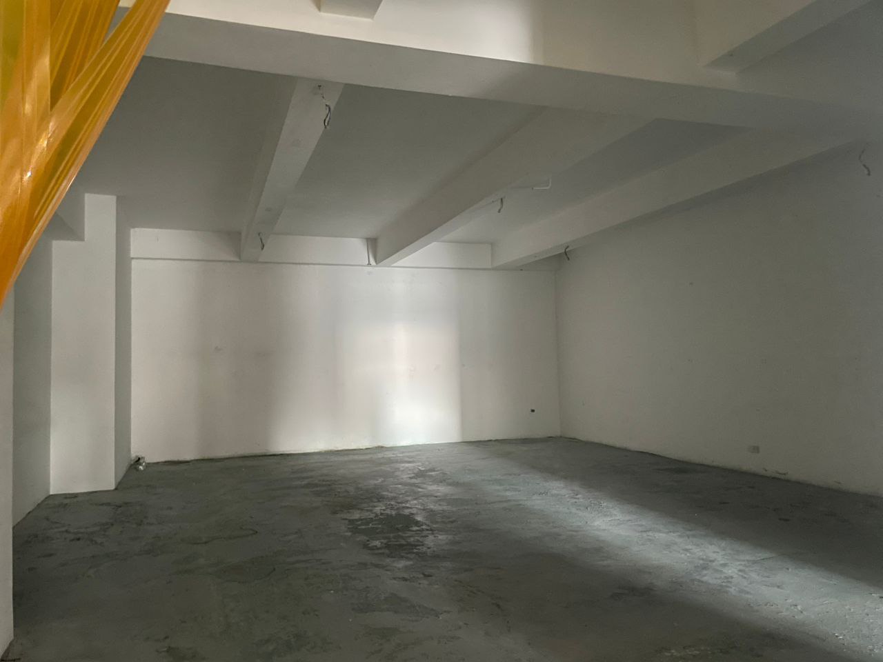 1 And Half Sty Retail Shop Seri Kembangan - photo 4