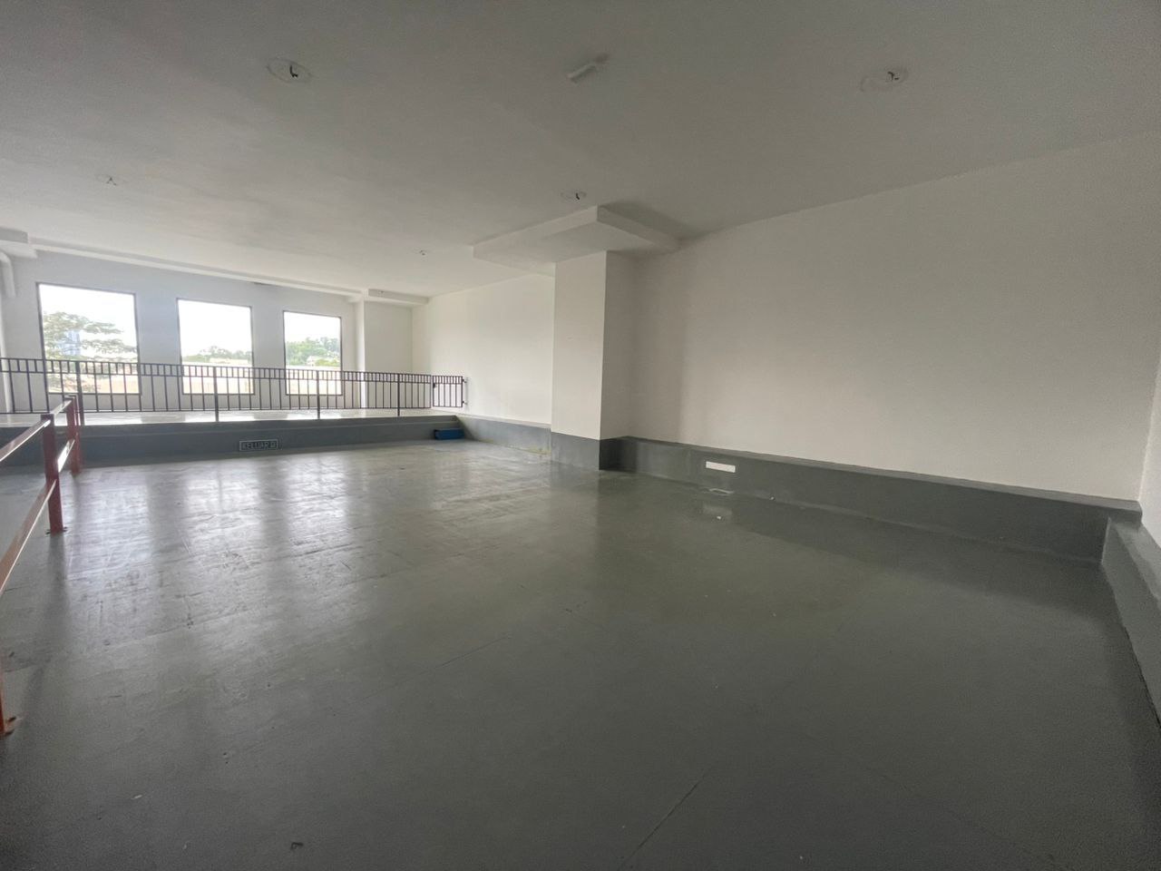 1 And Half Sty Retail Shop Seri Kembangan - photo 6