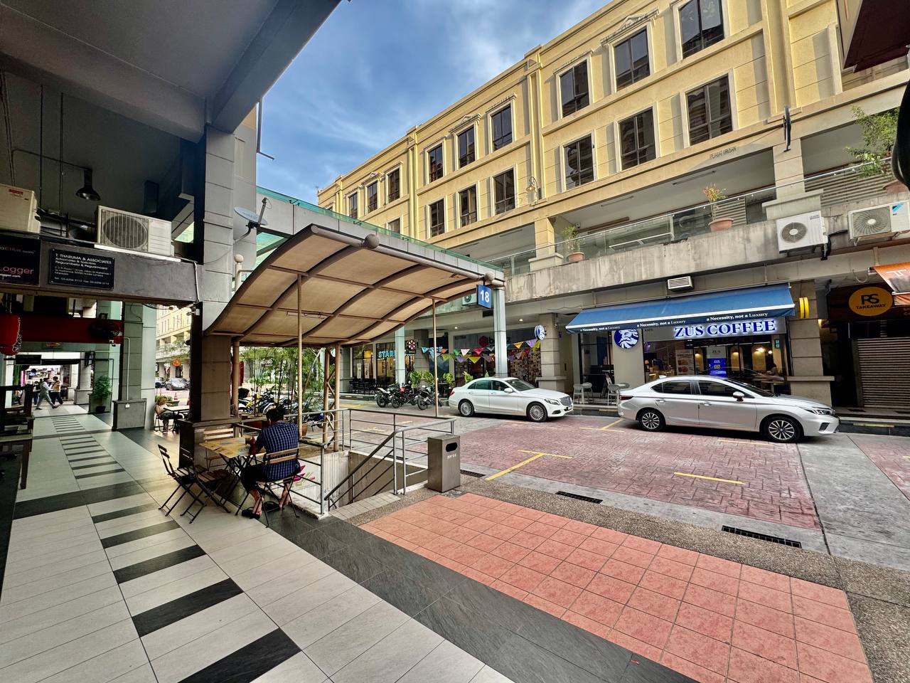 3 And Half Sty Shop Office Sri Hartamas - photo 4