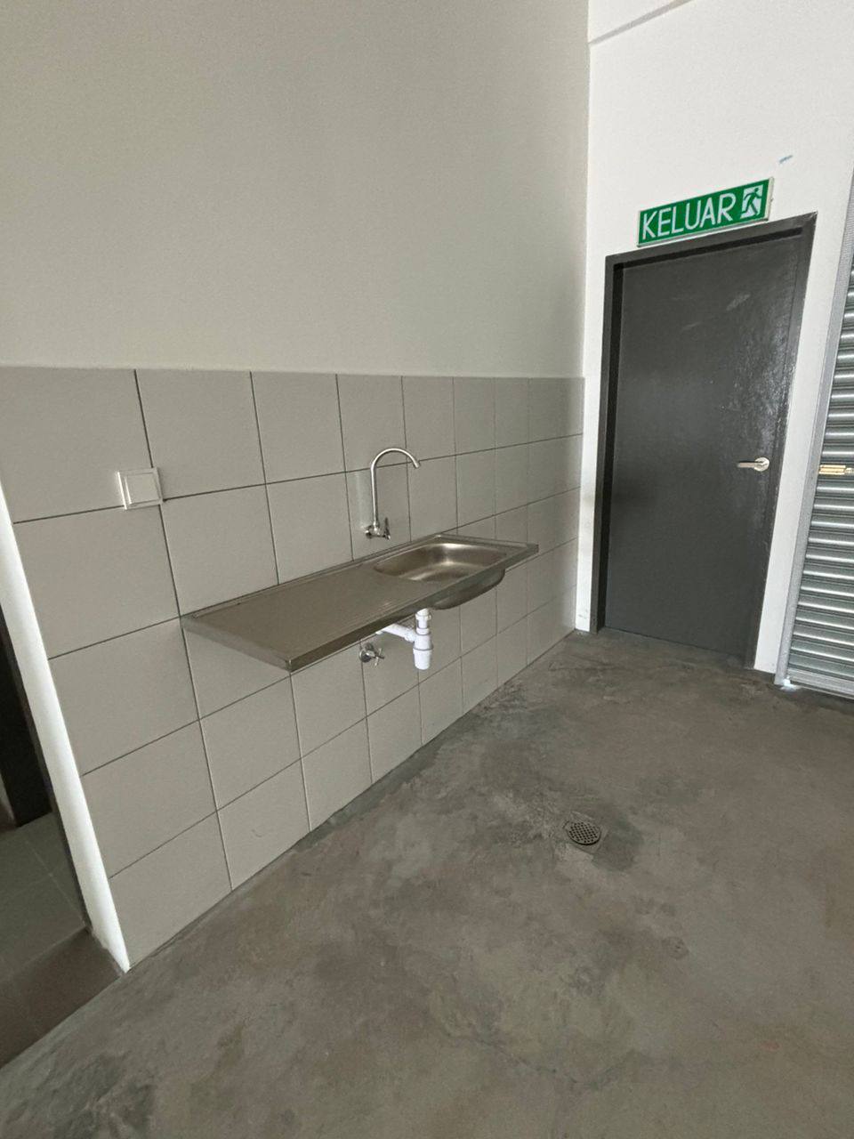 Ground Floor Shop Lot Jade Hills Kajang - photo 8