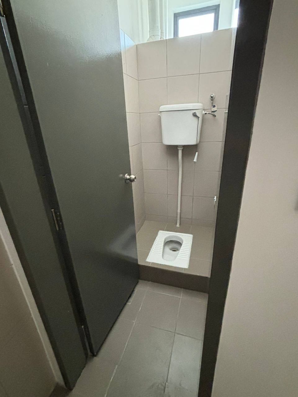 Ground Floor Shop Lot Jade Hills Kajang - photo 9