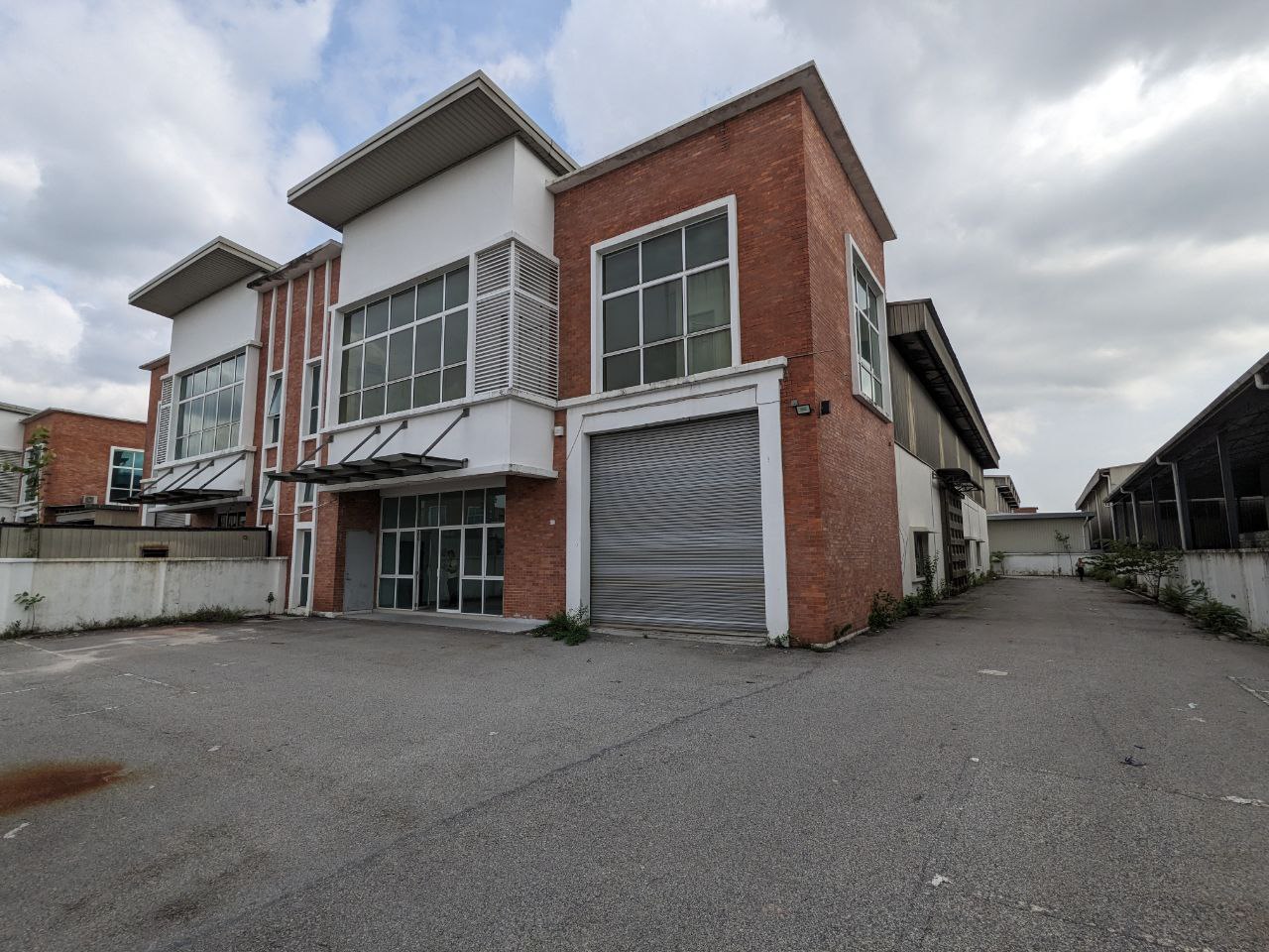Gated Guarded Semi D Factory Rawang - photo 11