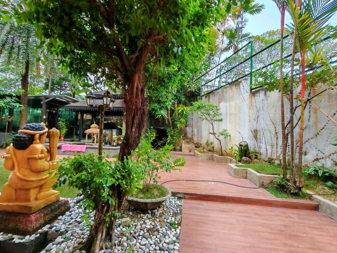 Bungalow 2 And Half Sty Section 16 Petaling Jaya - photo 3