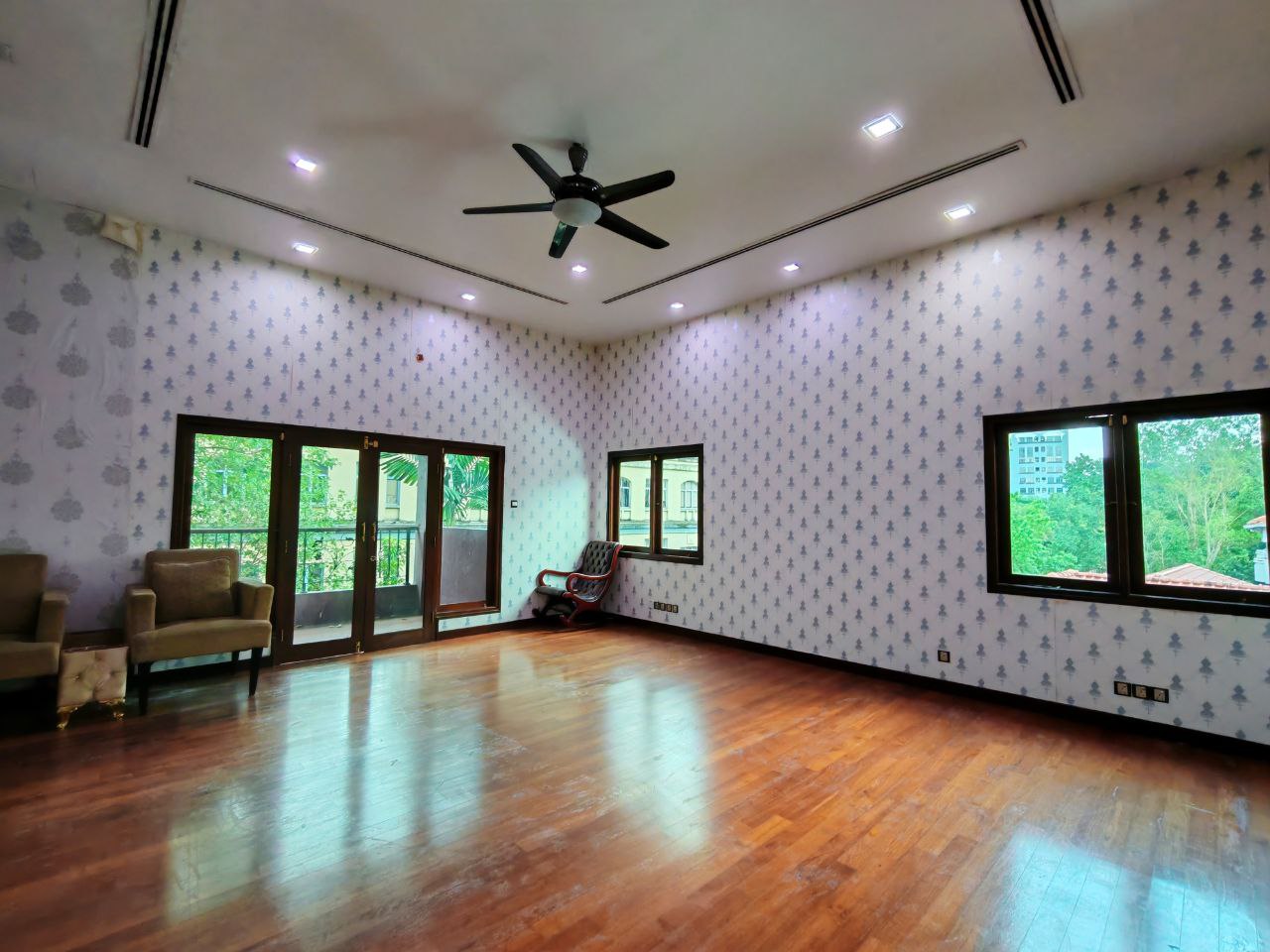 Bungalow 2 And Half Sty Section 16 Petaling Jaya - photo 13