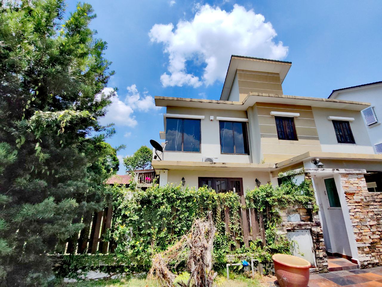Corner Lot Bungalow 2 Sty Putra Heights - photo 4